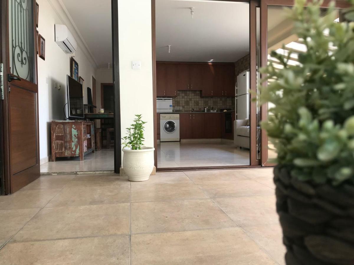 Mystra Place Nicosia Eksteriør billede